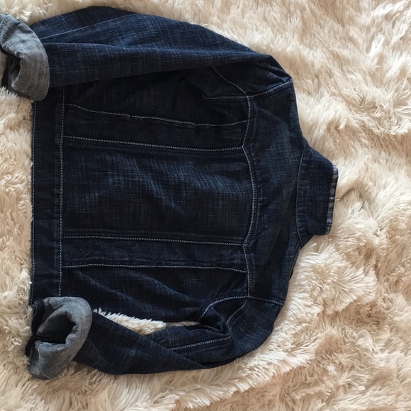 Basic Denim Jacket with pockets - Picture 2 of 4